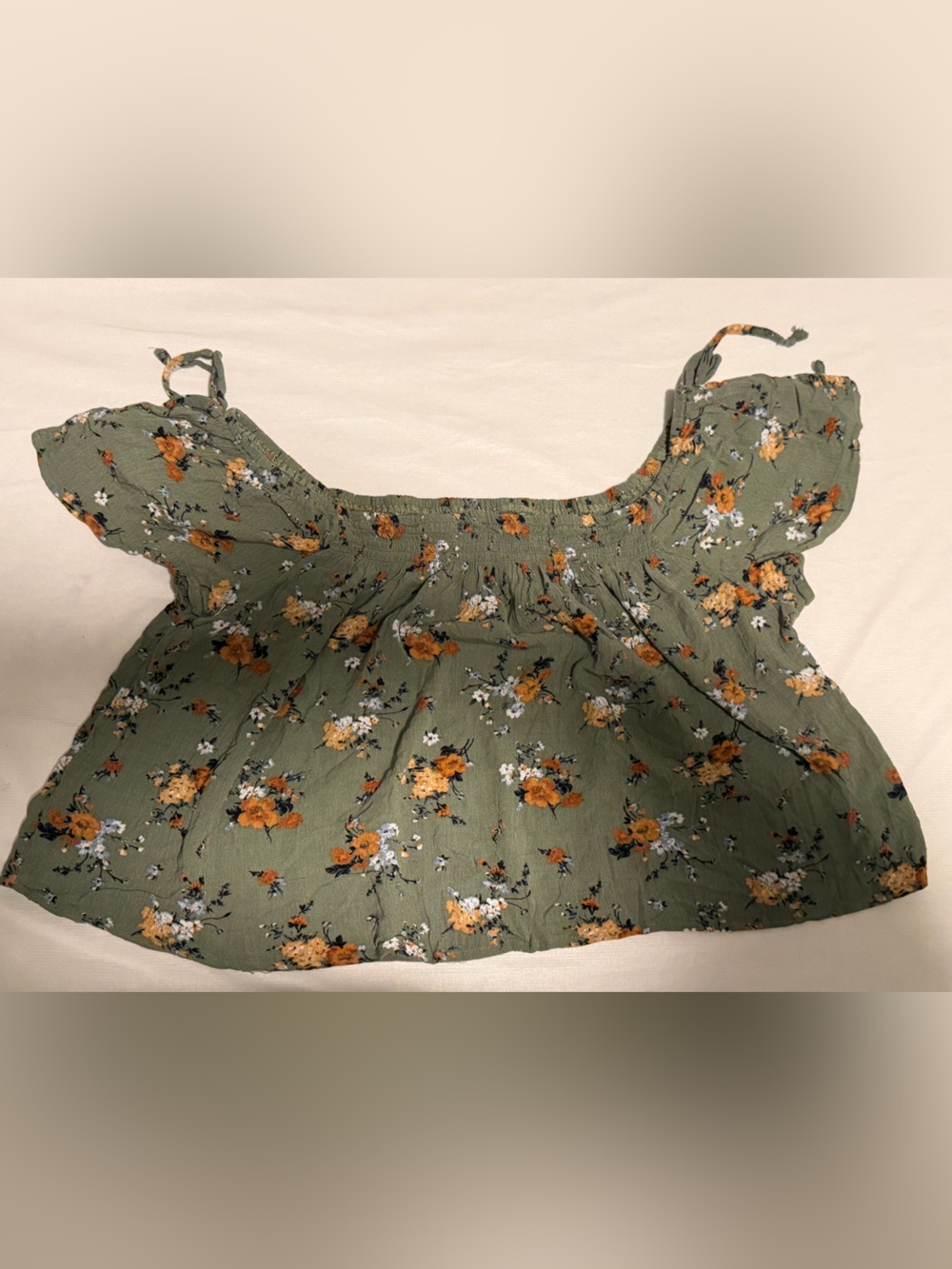 Western Style Olive Green Off-Shoulder Floral Crop Top